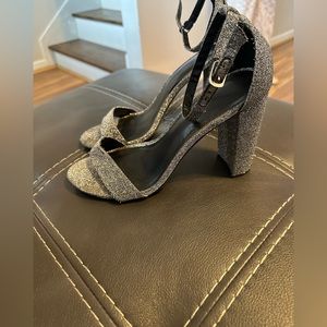 Silver Metallic Sparkle Dressy
Heels Shoes Open Toe Ankle
Straps Women's Size 10